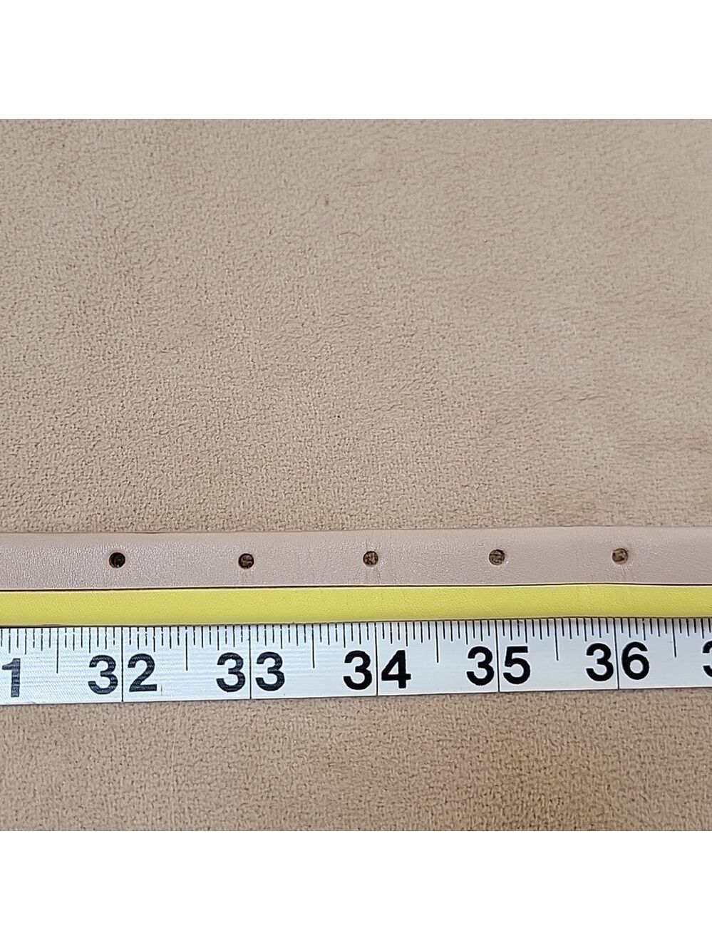 Ann Taylor Two Toned Yellow Tan Women's Skinny Belt Size Medium EUC - Picture 8 of 10